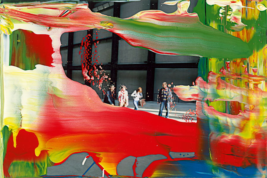 アート・デザイン・音楽 Gerhard Richter Overpainted Photographs Amazon.com: Gerhard Richter: The Overpainted Photographs: A